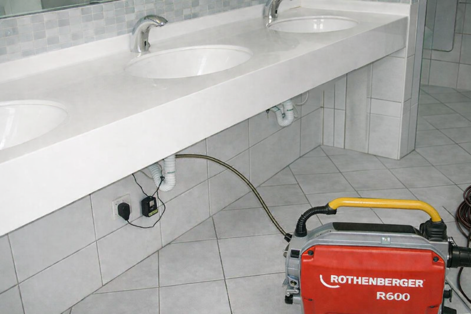 Lavabo ve Tuvalet Tıkanıklığı Nasıl Açılır? (Kesin Çözüm)